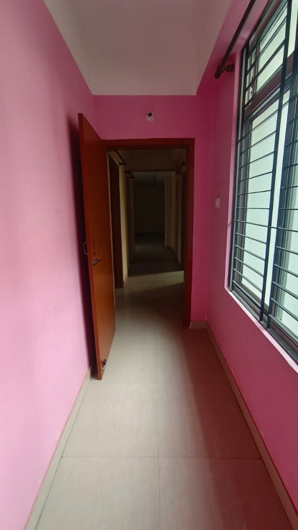 Unfurnished 3bhk in down town hospital, GS Road, Bormotoria, Guwahati, Assam, India for Rent